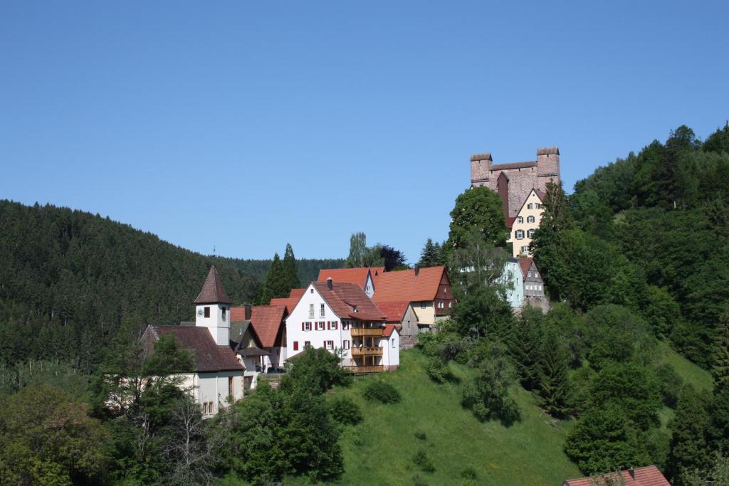 Hotel Roessle Berneck Altensteig Exterior photo