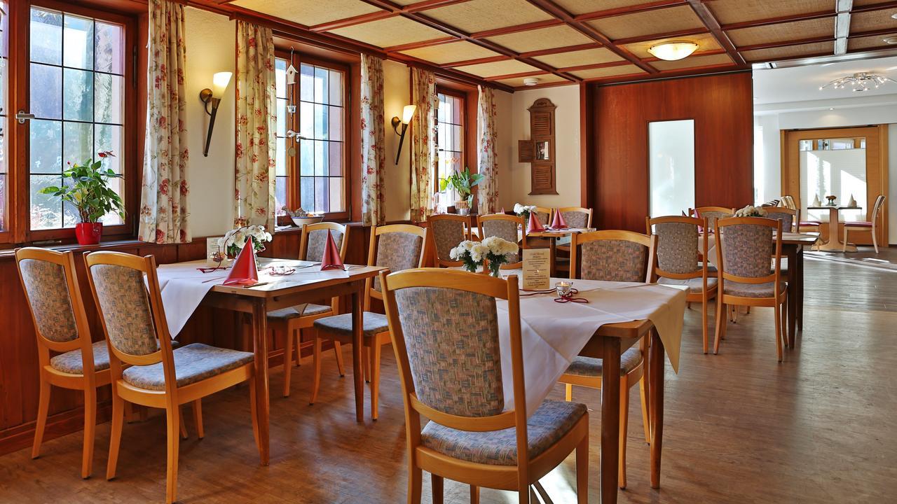 Hotel Roessle Berneck Altensteig Exterior photo
